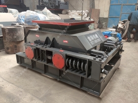 2PGC600X900雙齒輥午夜成人福利视频發往青海破鎳礦