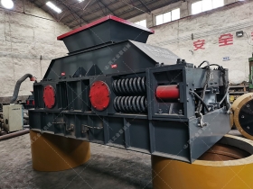 2PG1200x800型對輥午夜成人福利视频發往湖北武漢